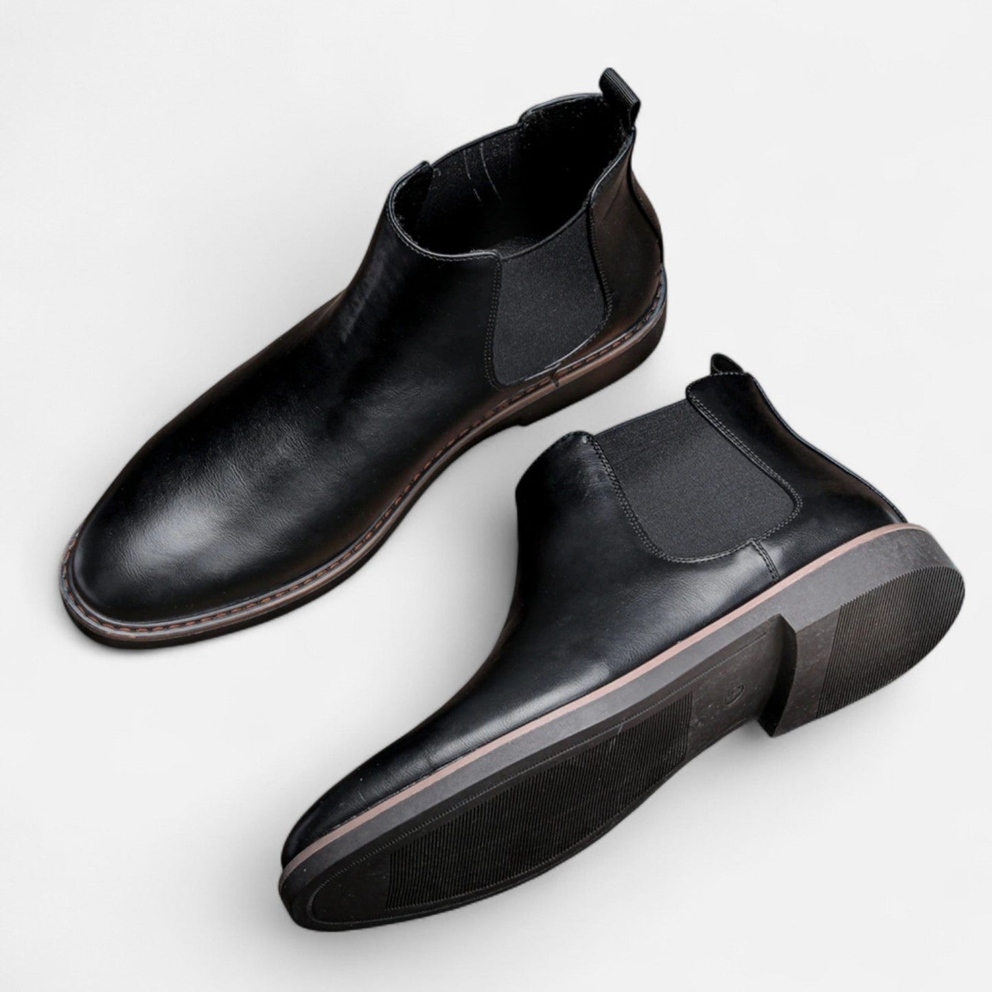 Men’s Classic Chelsea Boots – Timeless British Elegance