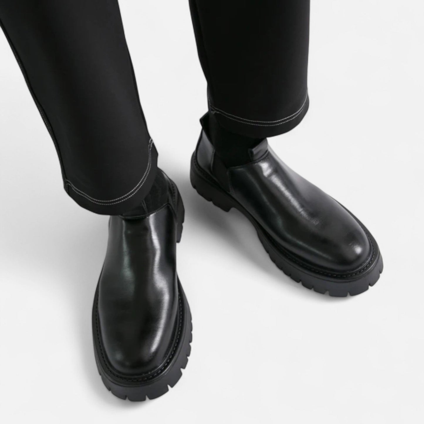 Men’s Leather Shoes with Thick Sole – Bold Presence, Refined Elegance