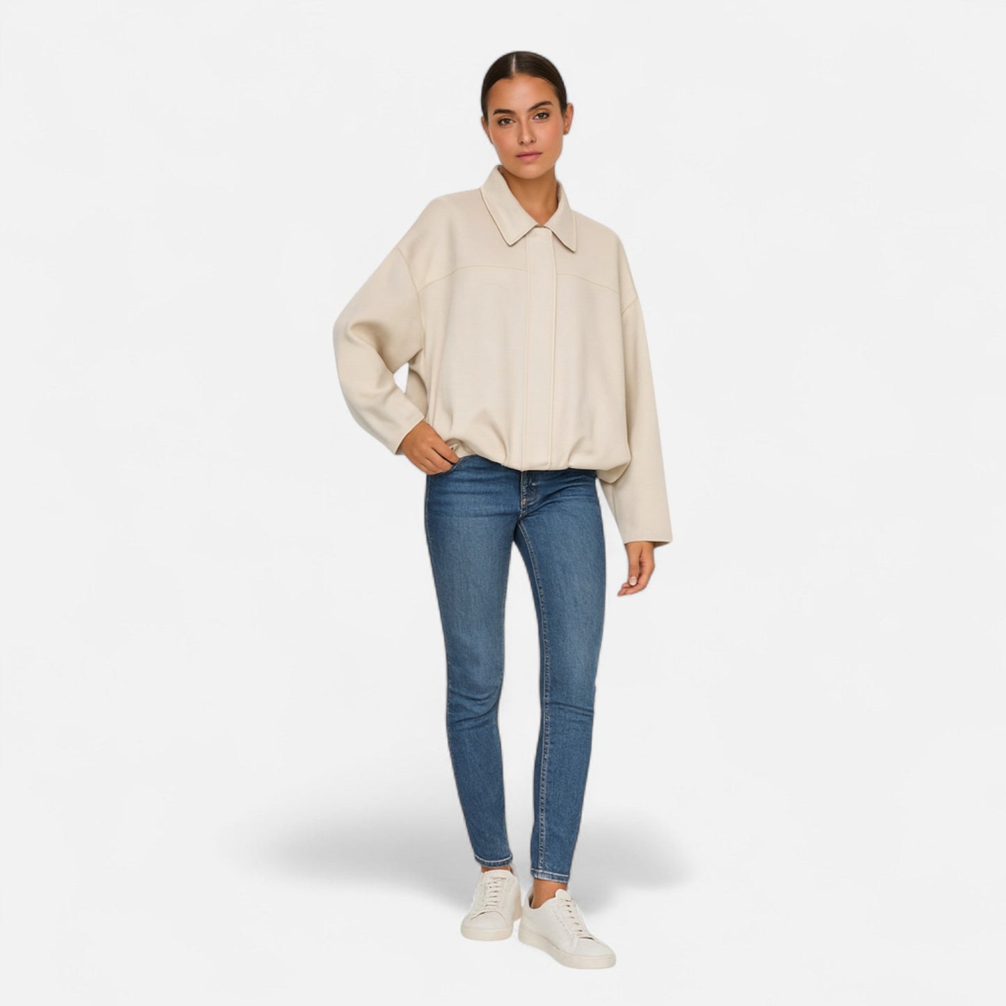 Women’s Oversized Suede Bomber Jacket – Relaxed Volume, Luxurious Texture