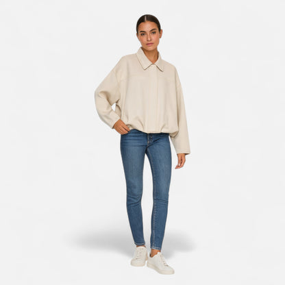 Women’s Oversized Suede Bomber Jacket – Relaxed Volume, Luxurious Texture