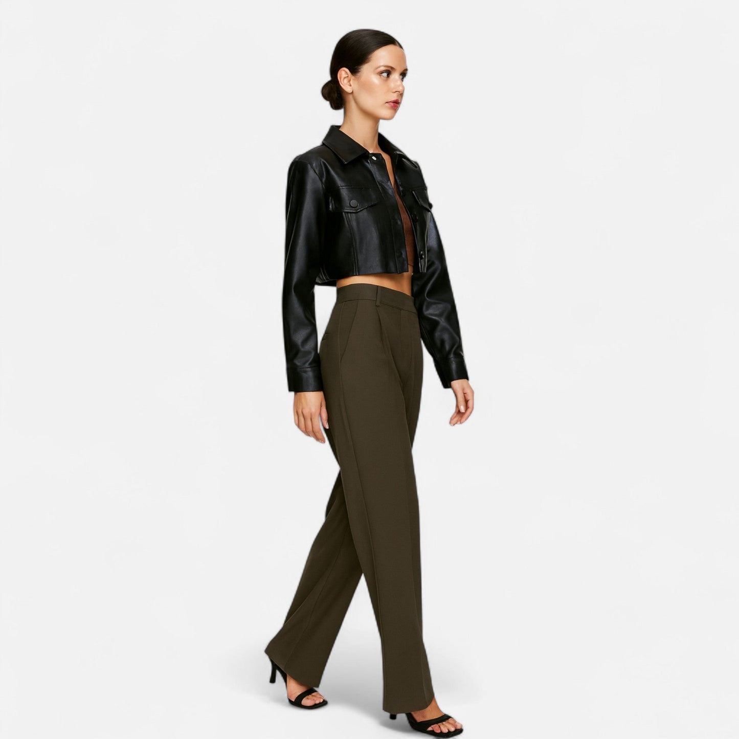 Women’s Cropped Leather Jacket – Structured Lapel, Bold Contemporary Style